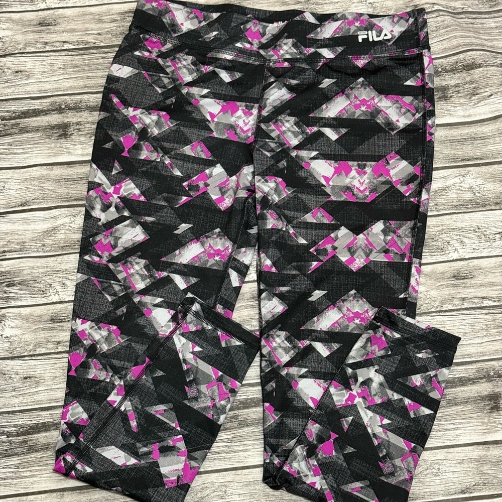 Women’s athletic leggings size medium